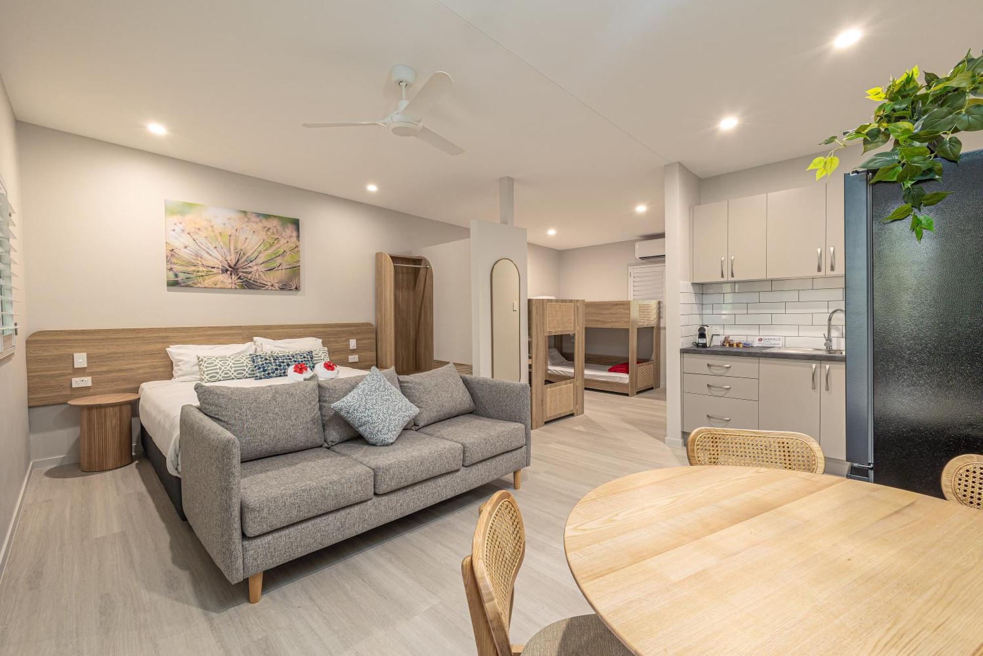 טאונסביל Seahaven Resort מראה חיצוני תמונה
